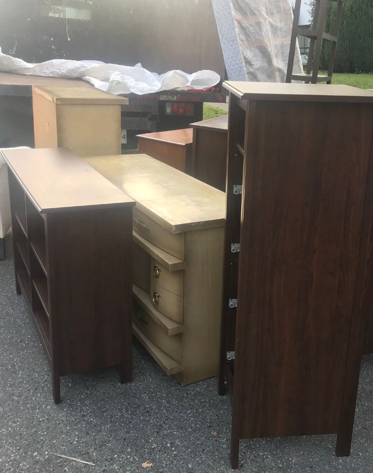 Dressers and other assorted furniture